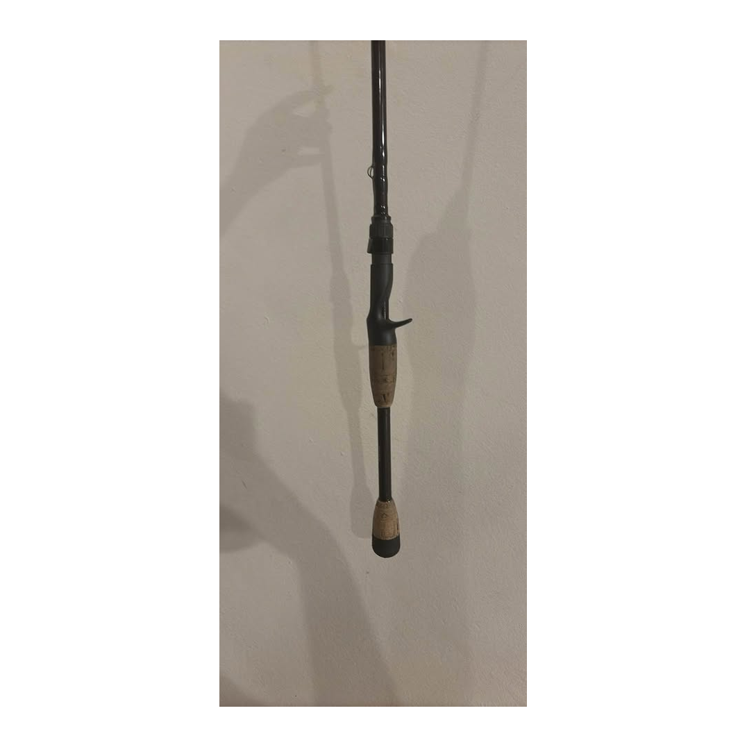 St. Croix Mojo Bass 7 ft 1 in Casting Rod — actual product view 2