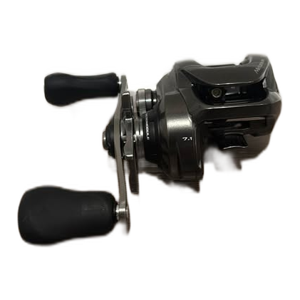 Shimano Metanium MGL Baitcasting Reel — 7.1:1 — actual product view 5