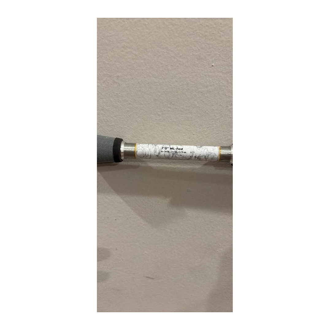 Johnny Morris Carbonlite JCT70MLTF Casting Rod — actual product view 4